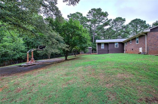 23 Thrasher SW Road, Cartersville, GA 30120