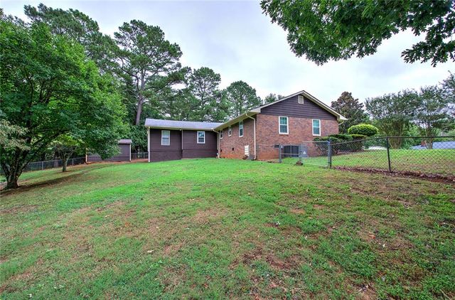 23 Thrasher SW Road, Cartersville, GA 30120