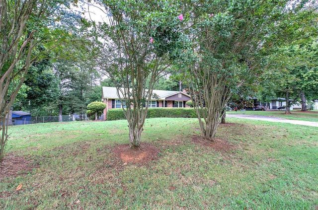 23 Thrasher SW Road, Cartersville, GA 30120