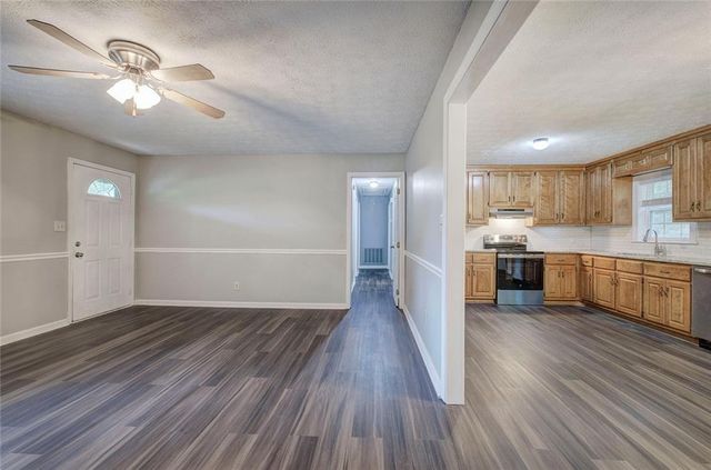 23 Thrasher SW Road, Cartersville, GA 30120
