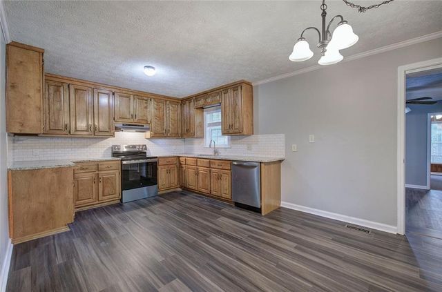 23 Thrasher SW Road, Cartersville, GA 30120