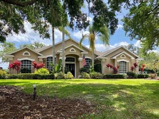 5224 HAMMOCK POINTE COURT, St Cloud, FL 34771