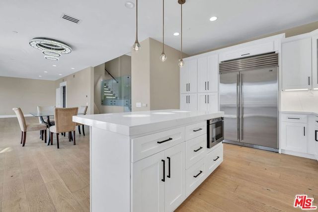 8041 Bulwer Drive, Los Angeles, CA 90046