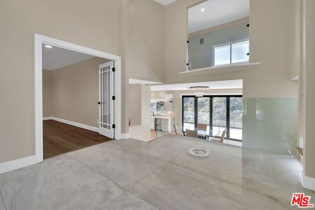 8041 Bulwer Drive, Los Angeles, CA 90046