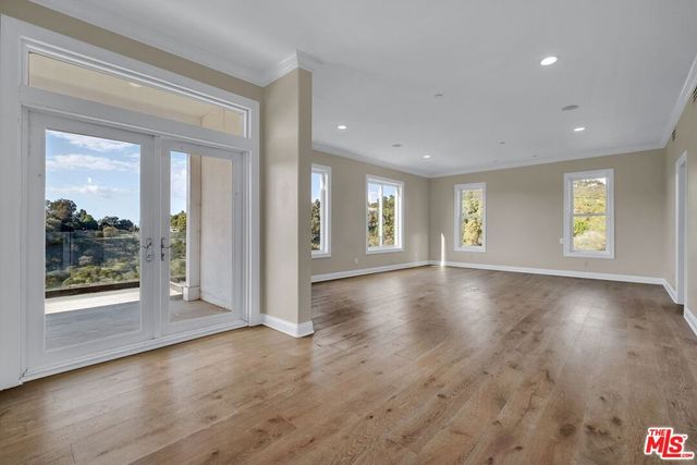 8041 Bulwer Drive, Los Angeles, CA 90046