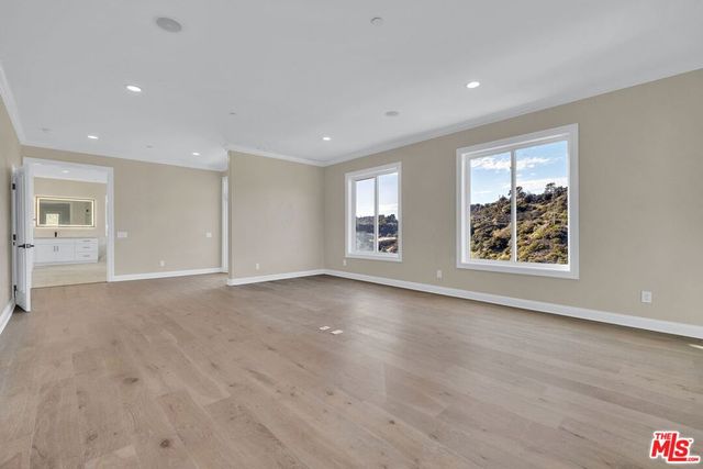 8041 Bulwer Drive, Los Angeles, CA 90046