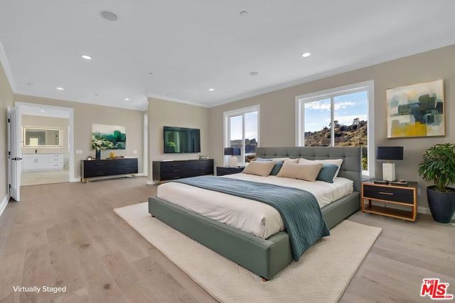 8041 Bulwer Drive, Los Angeles, CA 90046