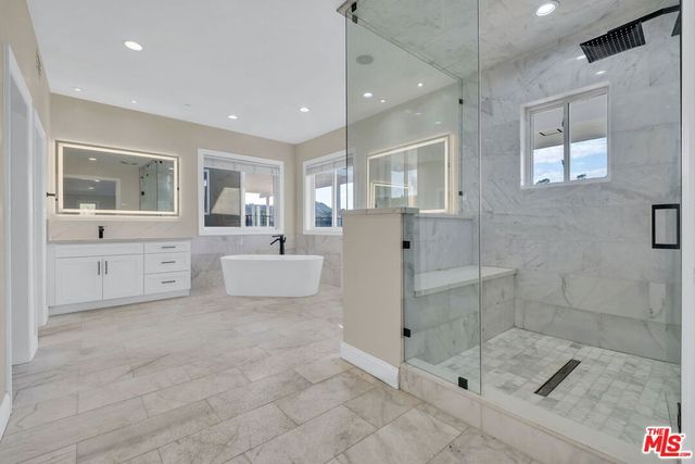 8041 Bulwer Drive, Los Angeles, CA 90046