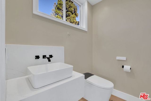 8041 Bulwer Drive, Los Angeles, CA 90046