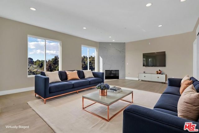 8041 Bulwer Drive, Los Angeles, CA 90046