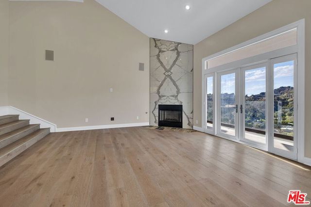 8041 Bulwer Drive, Los Angeles, CA 90046