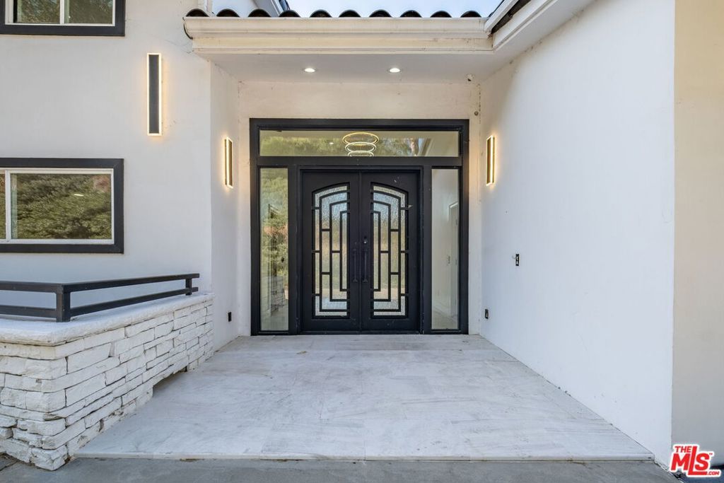8041 Bulwer Drive, Los Angeles, CA 90046 — photo 3