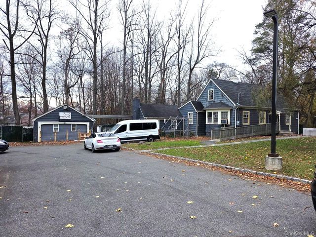 93 College Road, Monsey, NY 10952