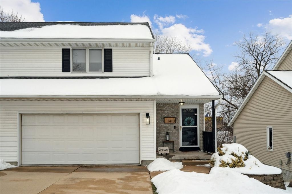 1410 Kodiak Court, Coralville, IA 52241