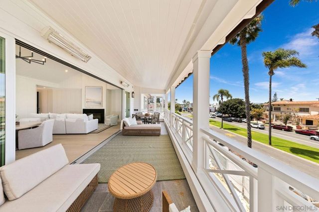 747 Orange Ave 202, Coronado, CA 92118