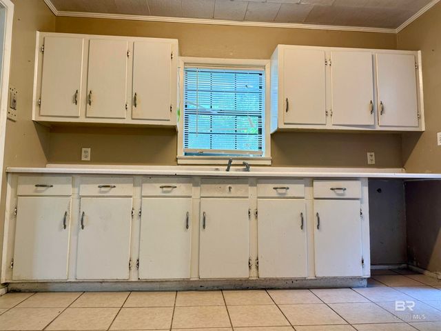 100 Oakland Circle, Brewton, AL 36426
