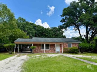 100 Oakland Circle, Brewton, AL 36426