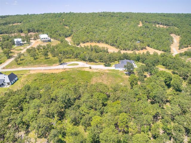 37 Pebble Ridge Road, Eufaula, OK 74432