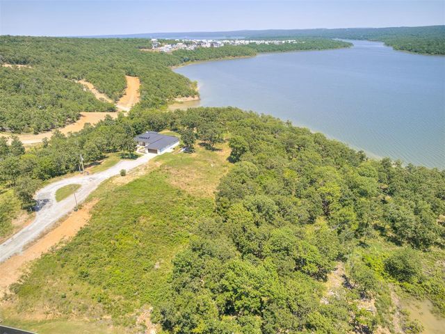 37 Pebble Ridge Road, Eufaula, OK 74432