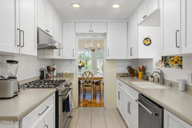 1305 Valley View Avenue, Pasadena, CA 91107