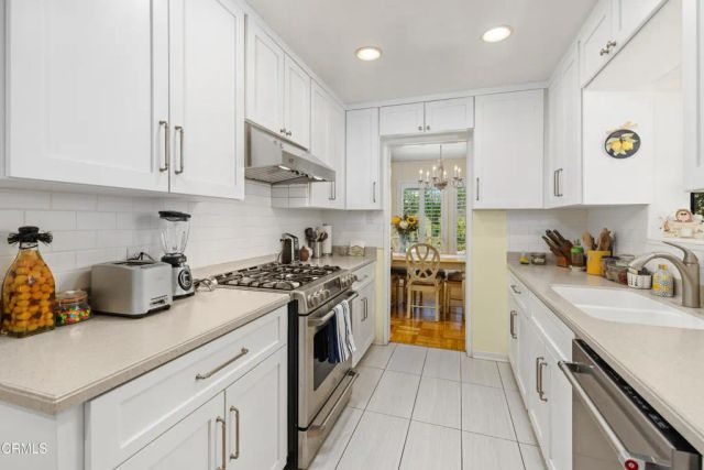 1305 Valley View Avenue, Pasadena, CA 91107