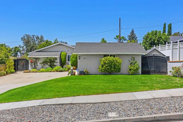 1305 Valley View Avenue, Pasadena, CA 91107