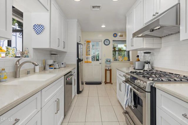 1305 Valley View Avenue, Pasadena, CA 91107