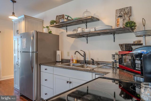 940 DEIBLER GAP RD, Dalmatia, PA 17017