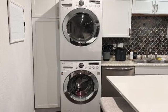 5311 Fleetwood Oaks Avenue 267, Dallas, TX 75235