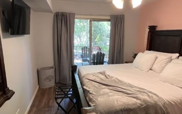 5311 Fleetwood Oaks Avenue 267, Dallas, TX 75235