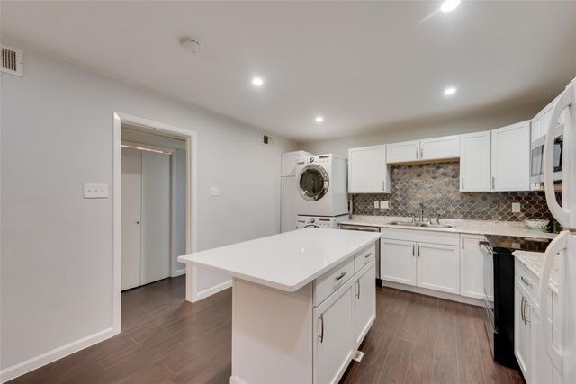 5311 Fleetwood Oaks Avenue 267, Dallas, TX 75235