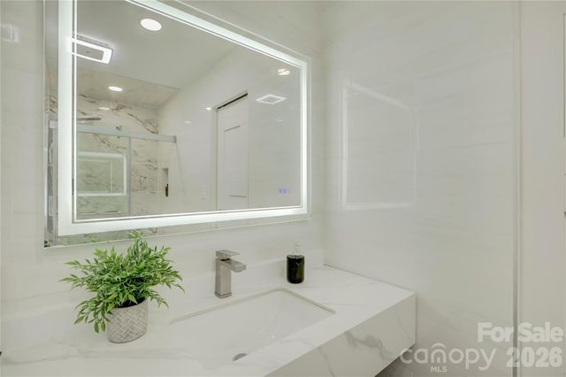 5009 Milford Road, Charlotte, NC 28210