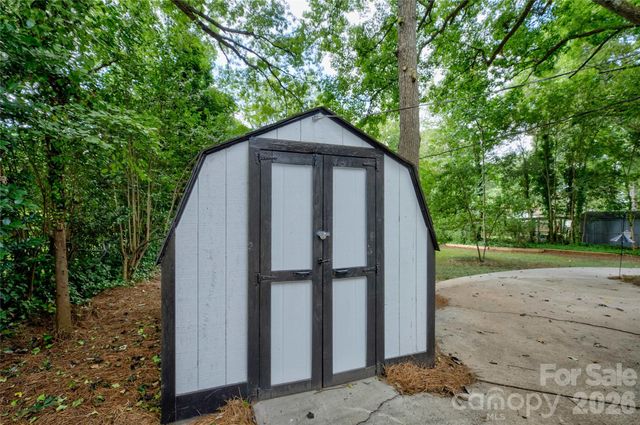 5009 Milford Road, Charlotte, NC 28210