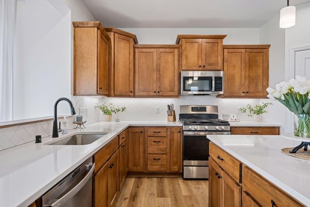 14608 River Hills Parkway, Dayton, MN 55327