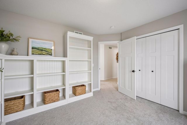 14608 River Hills Parkway, Dayton, MN 55327