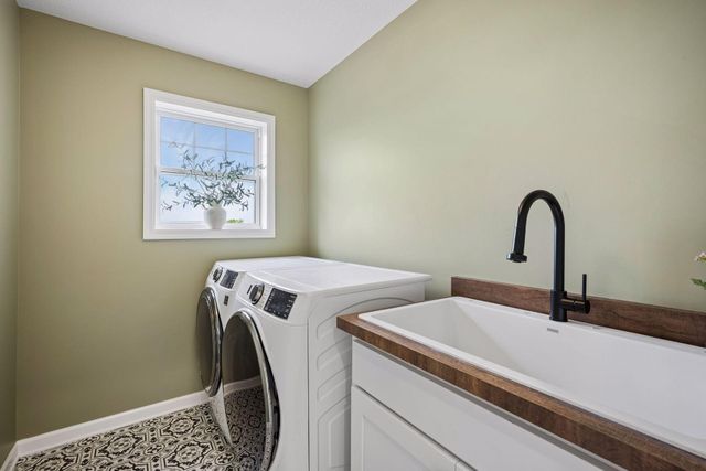 14608 River Hills Parkway, Dayton, MN 55327