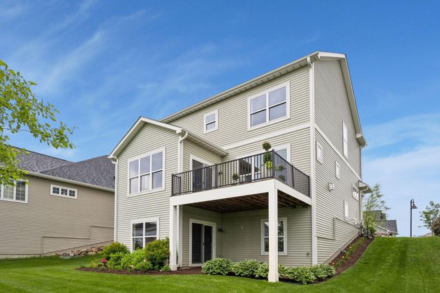14608 River Hills Parkway, Dayton, MN 55327