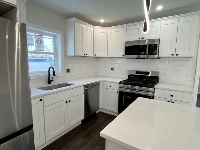 22 Kelly Ave, Fitchburg, MA 01420