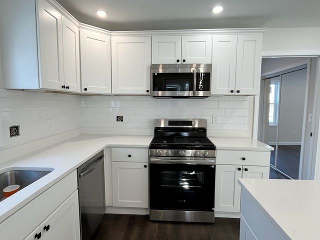 22 Kelly Ave, Fitchburg, MA 01420