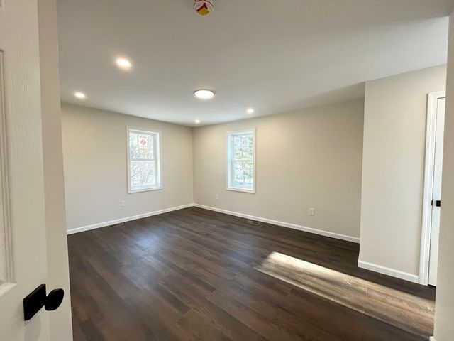 22 Kelly Ave, Fitchburg, MA 01420