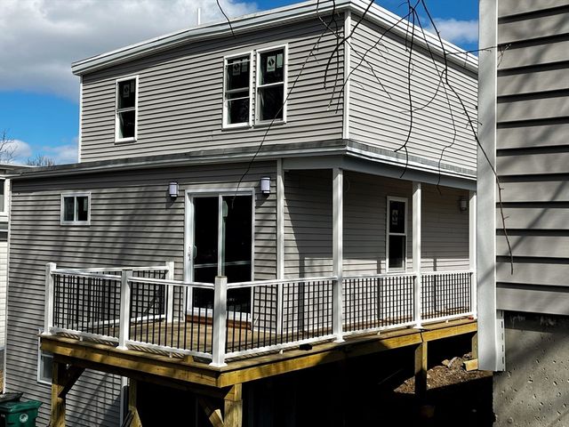 22 Kelly Ave, Fitchburg, MA 01420