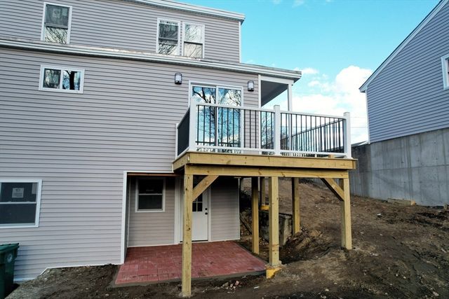 22 Kelly Ave, Fitchburg, MA 01420