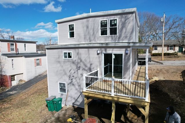 22 Kelly Ave, Fitchburg, MA 01420