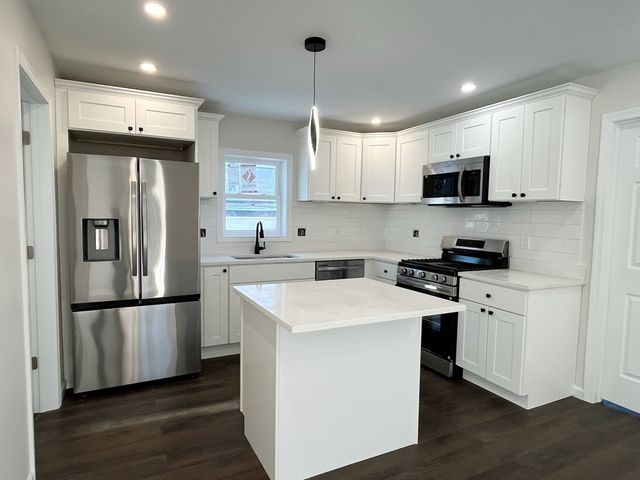 22 Kelly Ave, Fitchburg, MA 01420