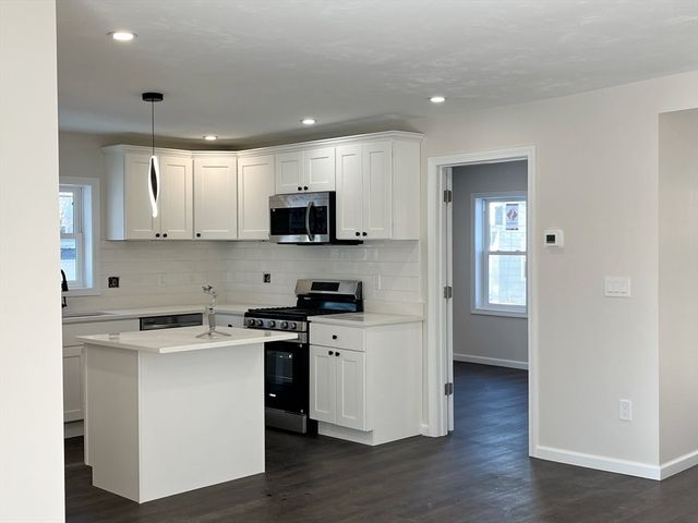 22 Kelly Ave, Fitchburg, MA 01420