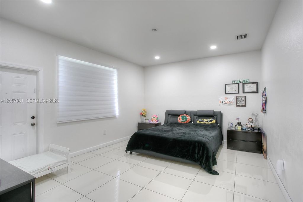 Image 14 of property listing at 23922 SW 108th Ave, Homestead, FL 33032