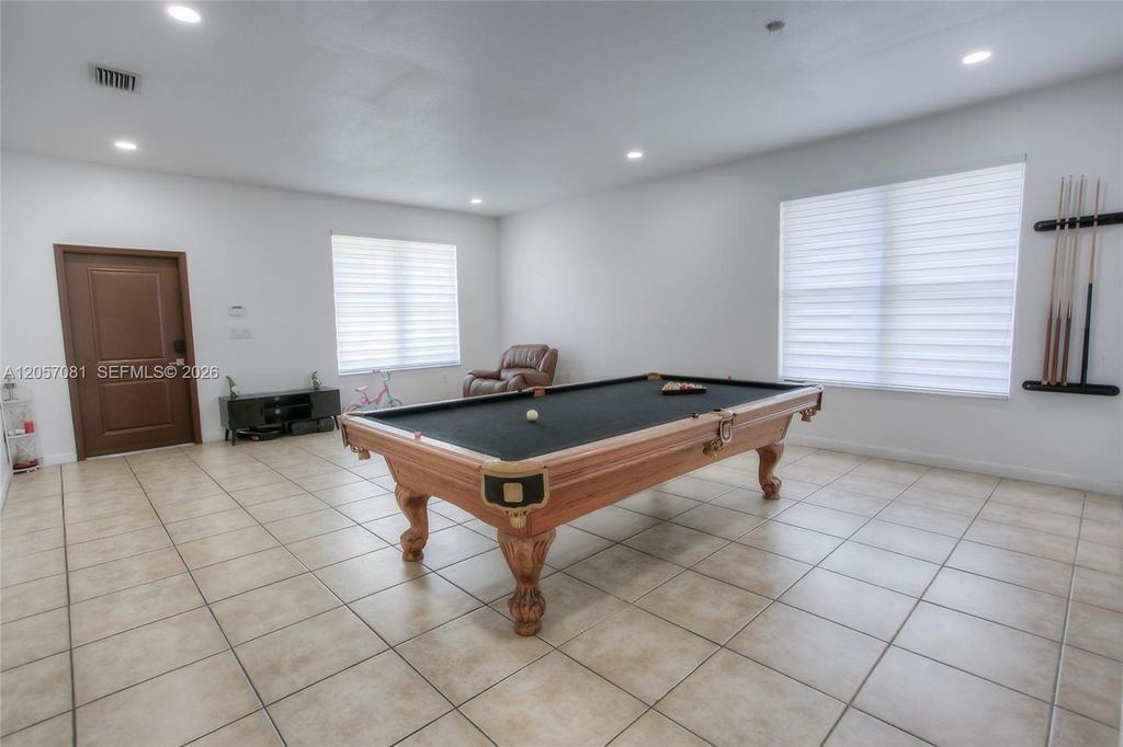 Image 9 of property listing at 23922 SW 108th Ave, Homestead, FL 33032