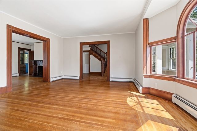 10 Oak Bluff St, Medford, MA 02155