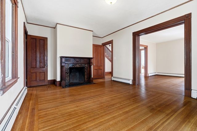 10 Oak Bluff St, Medford, MA 02155