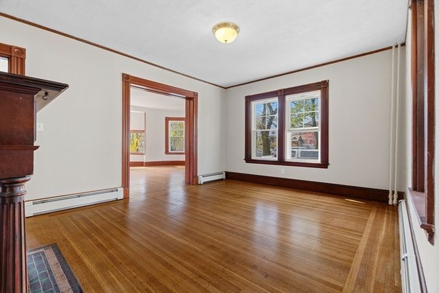 10 Oak Bluff St, Medford, MA 02155